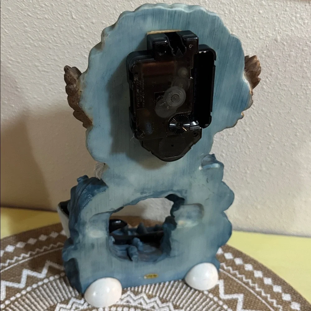 Majestic Resin Eagle and Whale Desk or shelf Clock